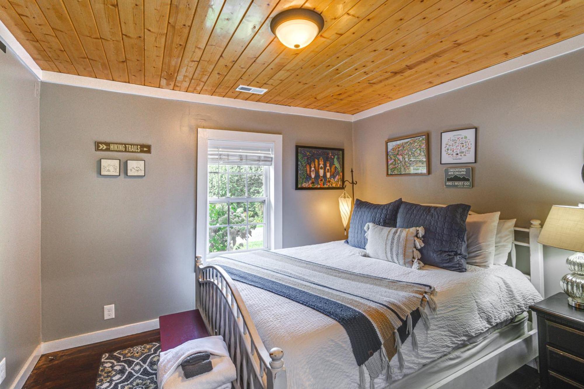 Cozy Cottage With Hot Tub Less Than 4 Mi To Black Mountain! Swannanoa Exteriér fotografie